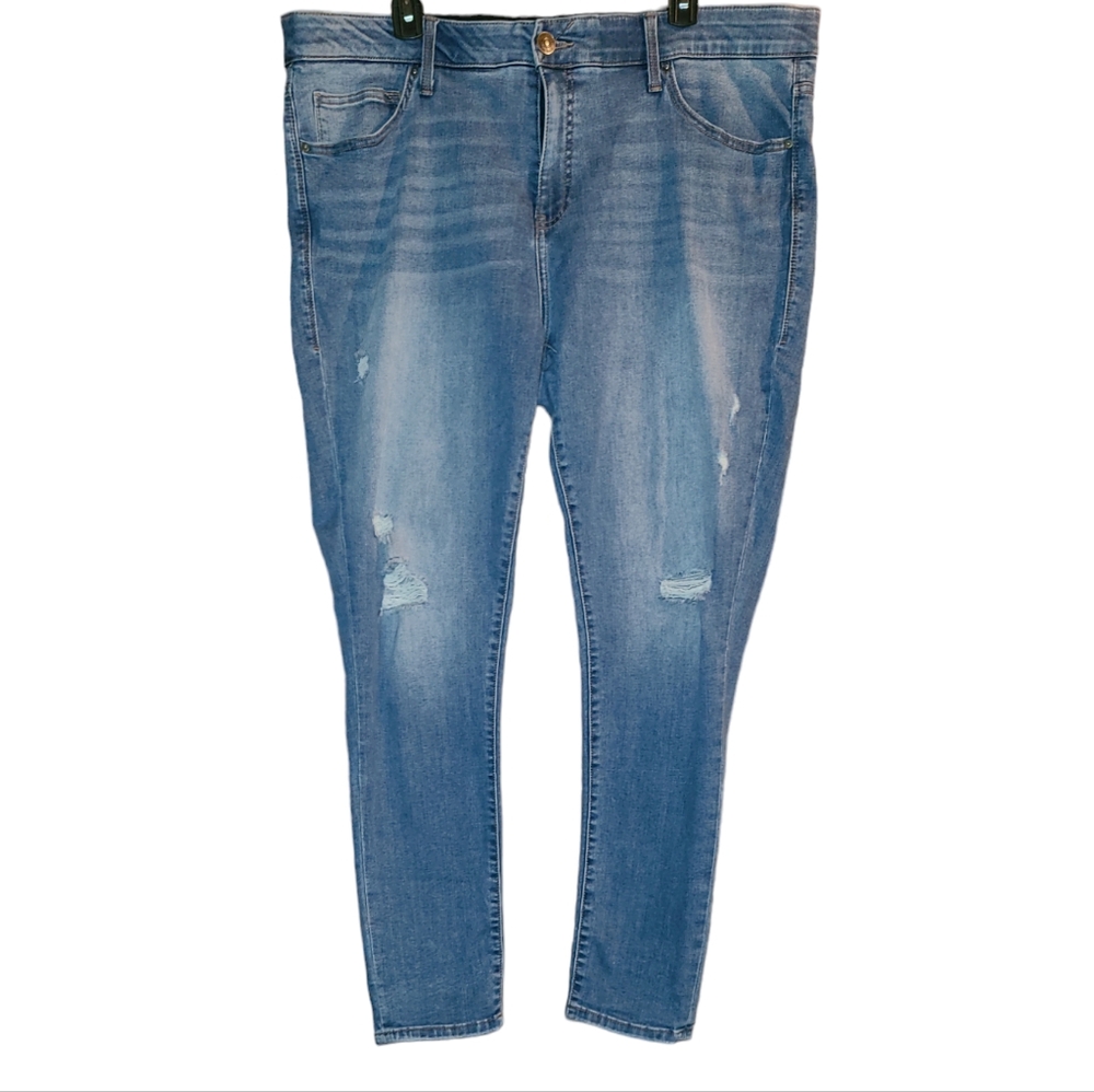 LLR LuLaRoe Medium Wash Distressed Jeans Plus Sz 40 / 20W
